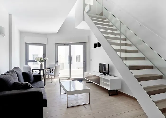 Orange Housing - Amalia 34 *