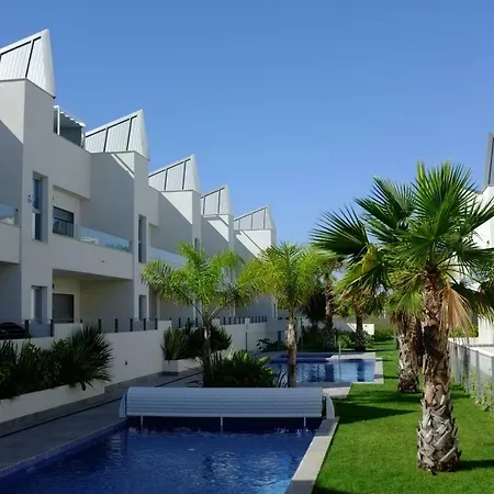 Orange Housing - Amalia 34 *