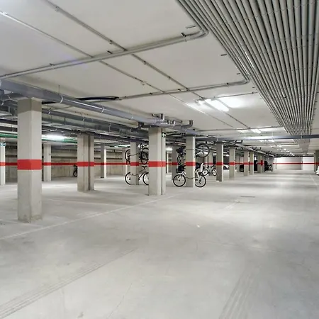 Orange Housing - Amalia 34 *